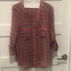 Collective concepts roll tab sleeve blouse